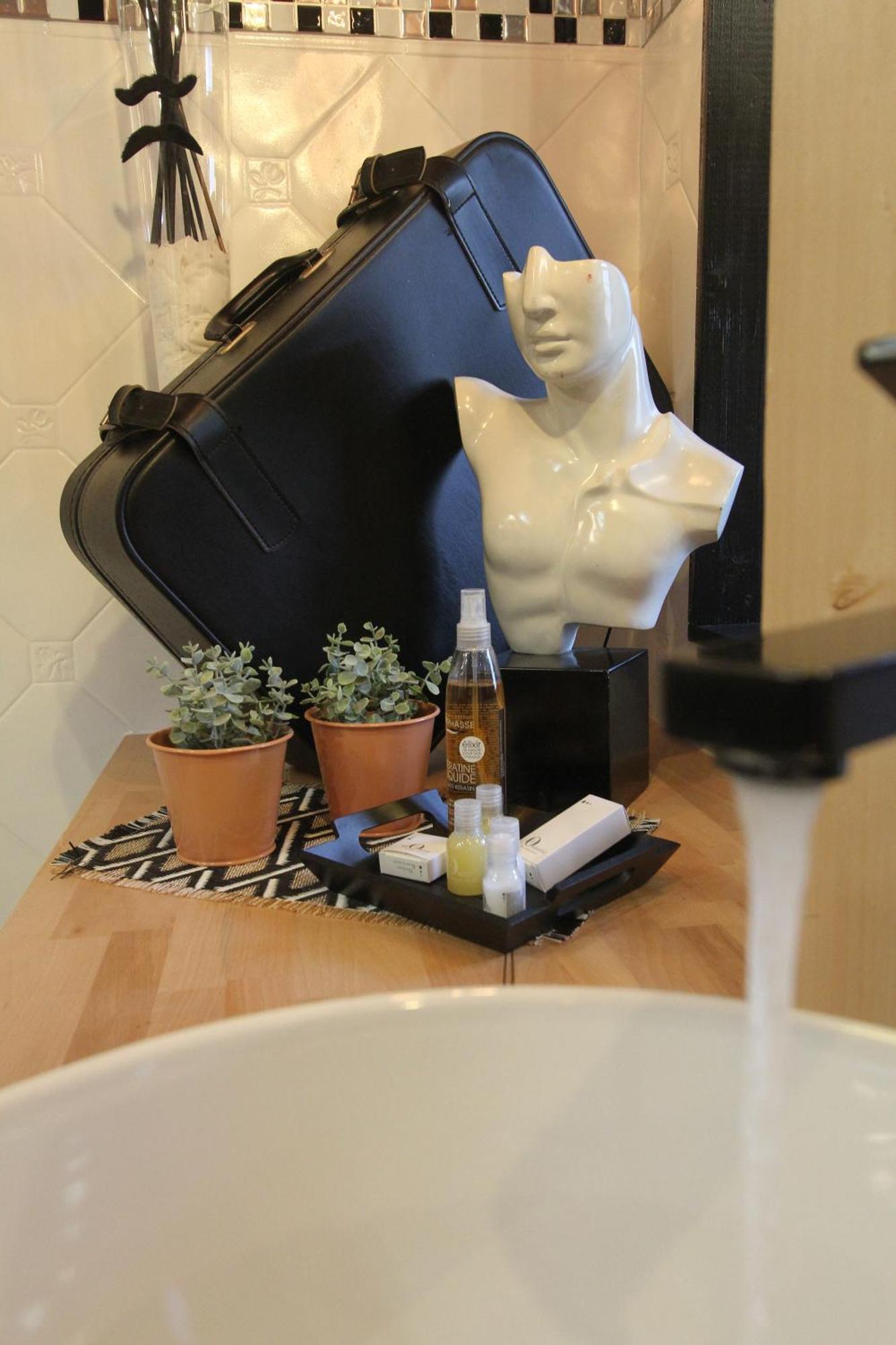 Taty Ginette Maison Et Table D'Hotes Marolles  Exterior photo